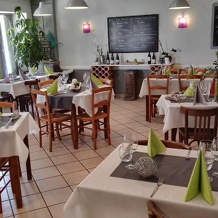 Le Relais Du Châtel Maison d'hôtes Marcilly le Chatel